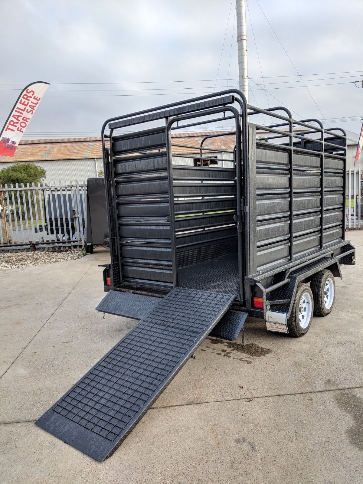 Wydgbanens Stock Trailers For Sale 01 - tbtfimi